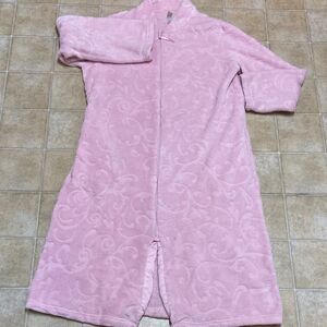 Simply Basic Pink Plush Robe Size XL